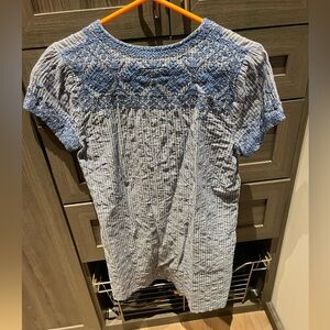Beautiful short sleeve Johnny Was Embroidered Top, Azure Boho Drape Top